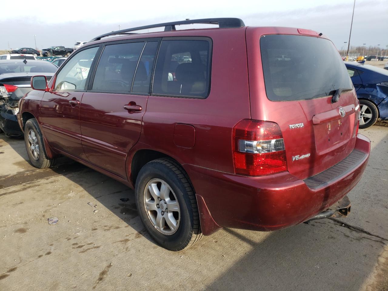 Photo 3 from auction – 2004 TOYOTA HIGHLANDER with VIN JTEEP21A240059847