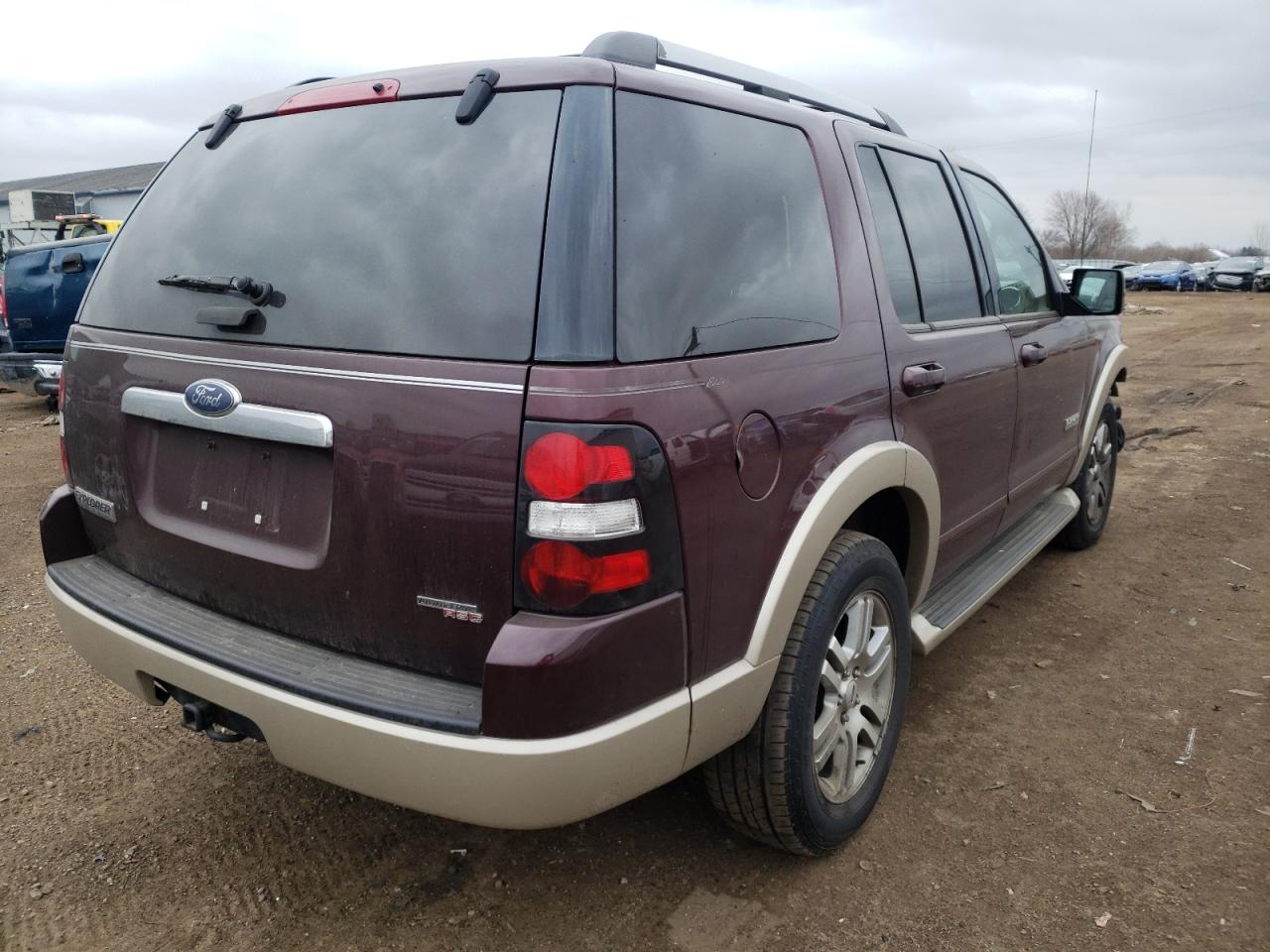 Photo 4 from auction – 2007 FORD EXPLORER E with VIN 1FMEU74E37UA54304