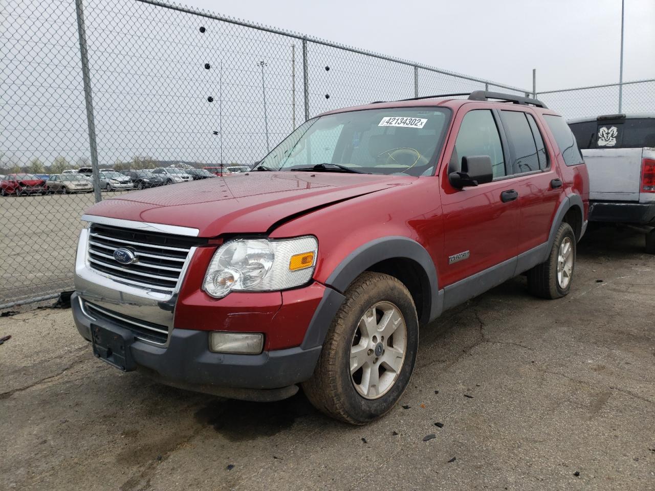 Zdjęcie 2 z aukcji – 2006 FORD EXPLORER X z VIN 1FMEU73EX6UB15230