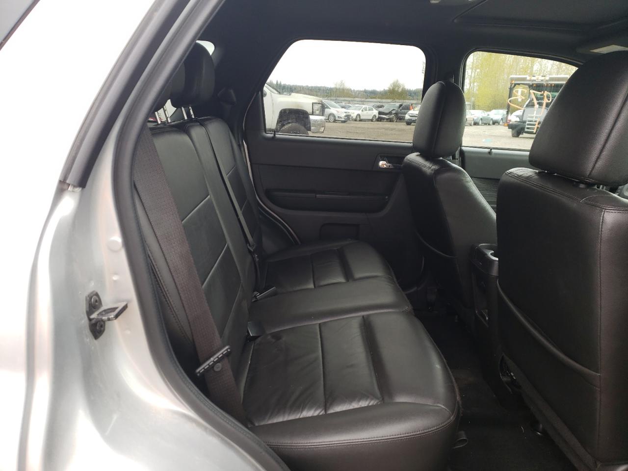 Photo 6 from auction – 2010 FORD ESCAPE LIM with VIN 1FMCU9EG3AKA12687