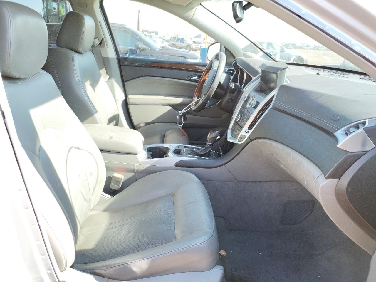 Photo 5 from auction – 2010 CADILLAC SRX PREMIU with VIN 3GYFNFEY5AS599592
