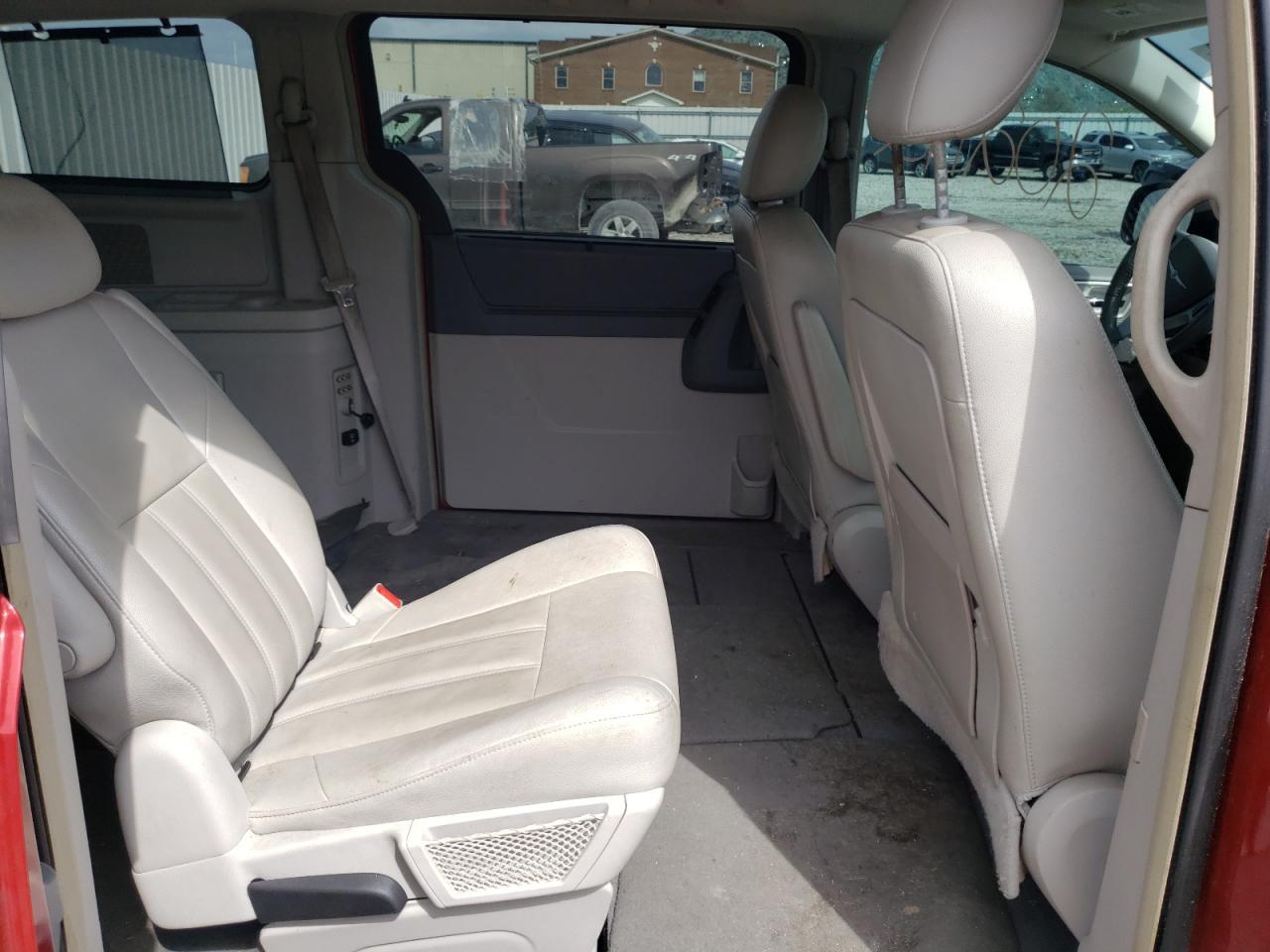 Photo 6 from auction – 2008 CHRYSLER TOWN&COUNT with VIN 2A8HR54P98R702289