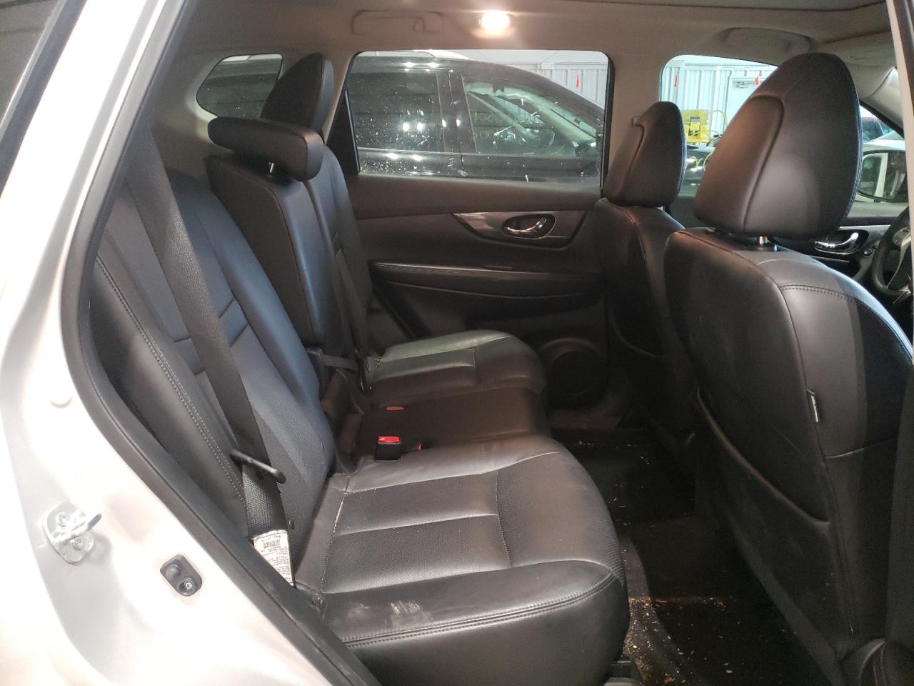 Photo 6 from auction – 2015 NISSAN ROGUE S with VIN 5N1AT2MVXFC866496