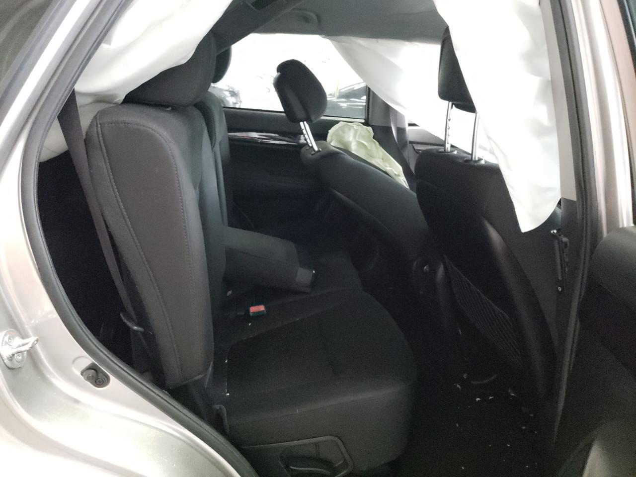 Photo 6 from auction – 2014 KIA SORENTO LX with VIN 5XYKTCA64EG467864