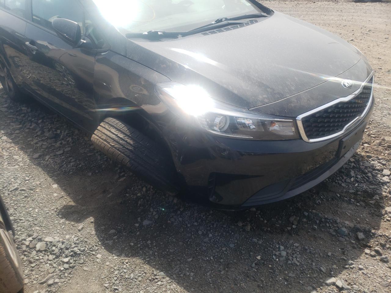 Photo 10 from auction – 2018 KIA FORTE LX with VIN 3KPFL4A70JE272285