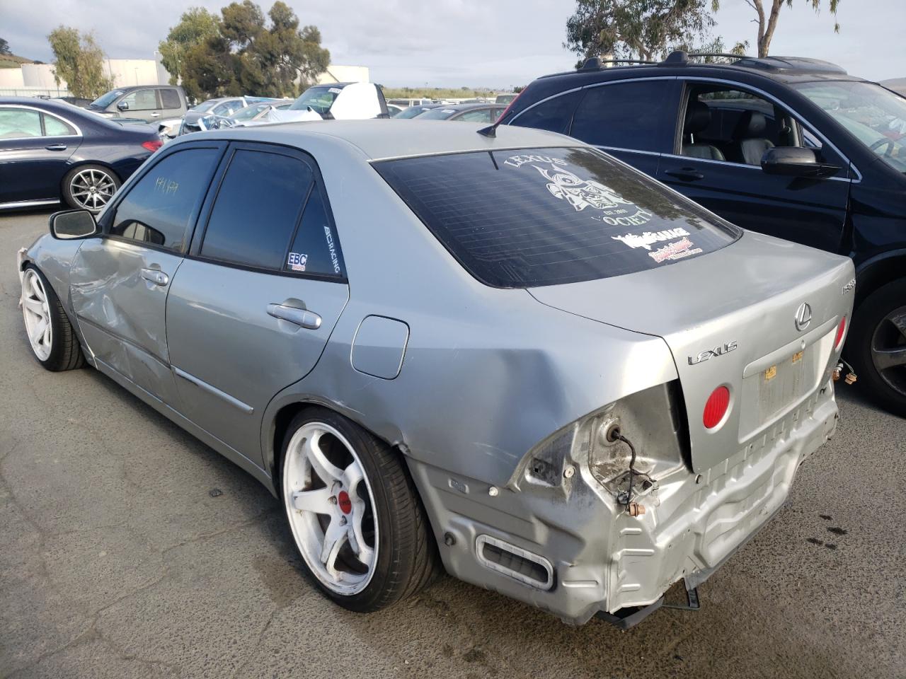 Photo 3 from auction – 2003 LEXUS IS 300 with VIN JTHBD192X30074195