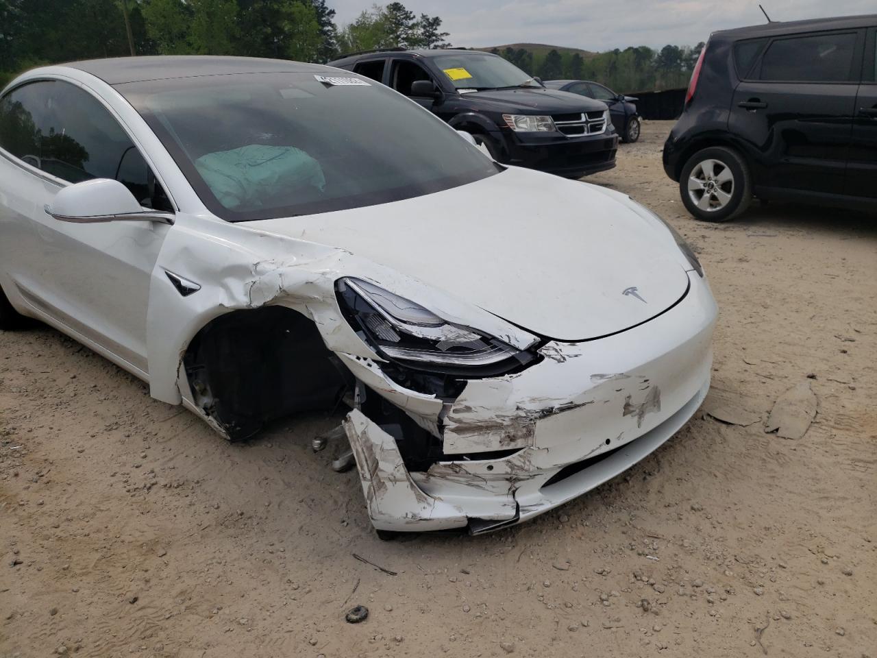 Photo 9 from auction – 2020 TESLA MODEL 3 with VIN 5YJ3E1EA3LF645379