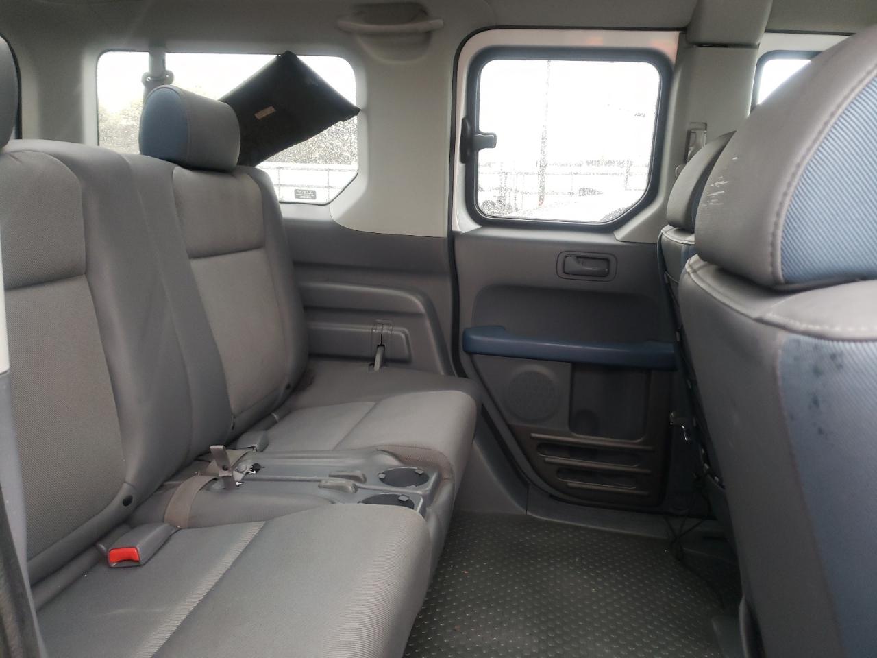 Photo 6 from auction – 2006 HONDA ELEMENT EX with VIN 5J6YH28706L009579