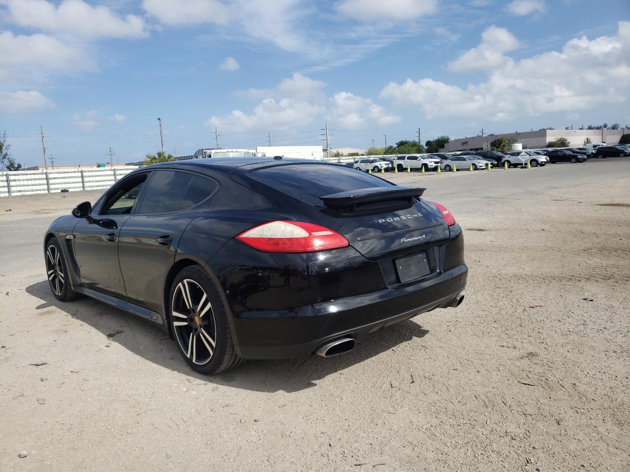 Photo 3 from auction – 2011 PORSCHE PANAMERA 2 with VIN WP0AA2A76BL020876