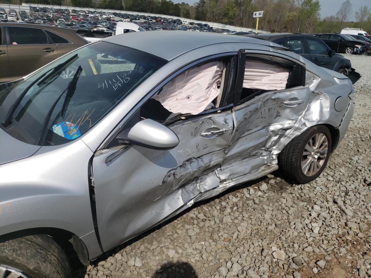 Photo 9 from auction – 2009 MAZDA 6 I with VIN 1YVHP82A195M42296