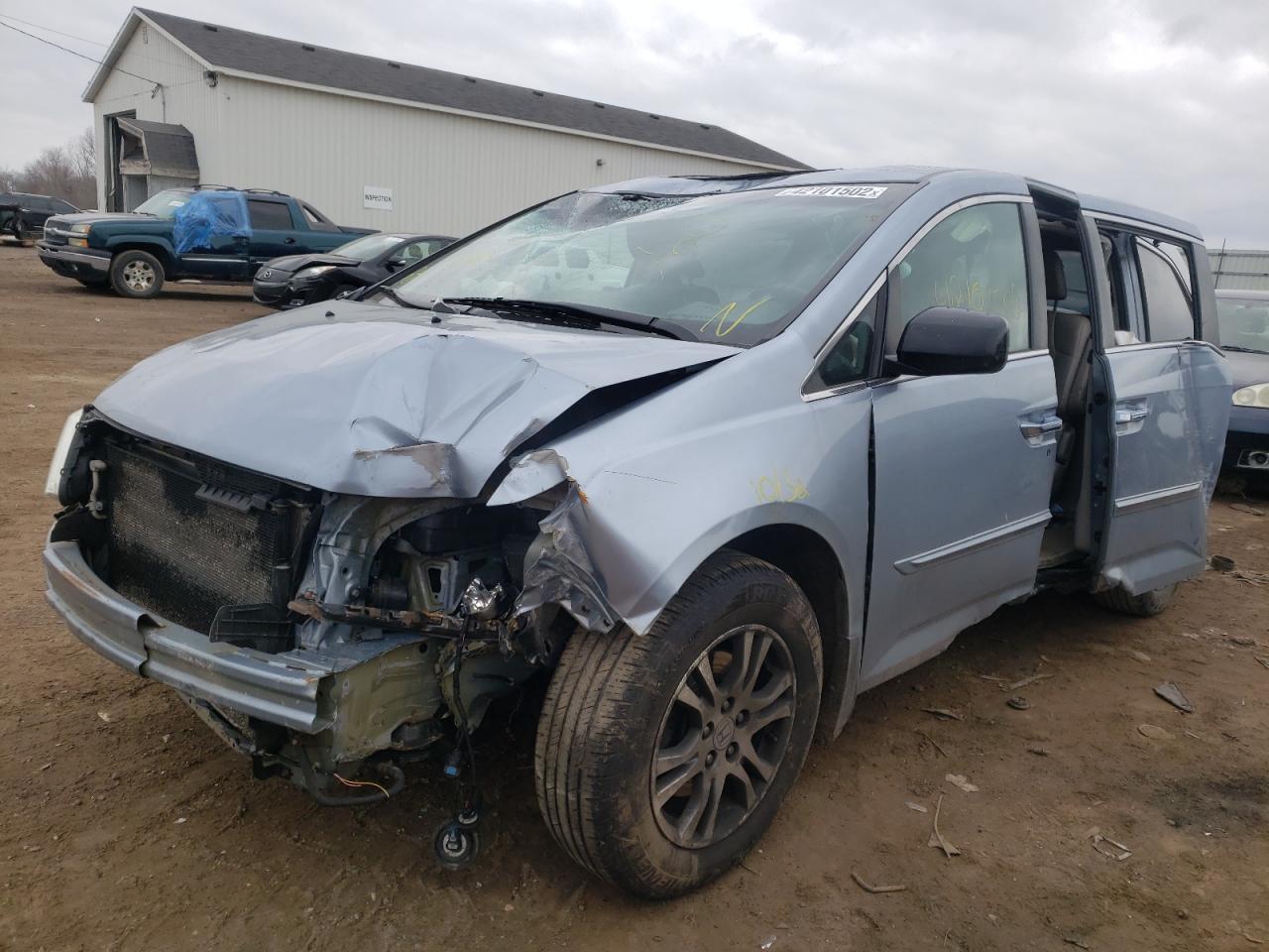 Photo 2 from auction – 2011 HONDA ODYSSEY EX with VIN 5FNRL5H60BB042211