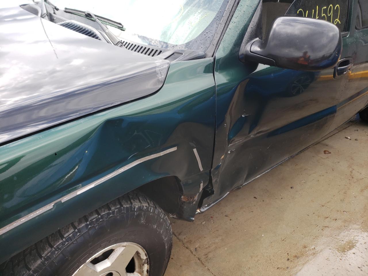 Photo 9 from auction – 2002 CHEVROLET SILVERADO with VIN 1GCEK19Z02Z332834