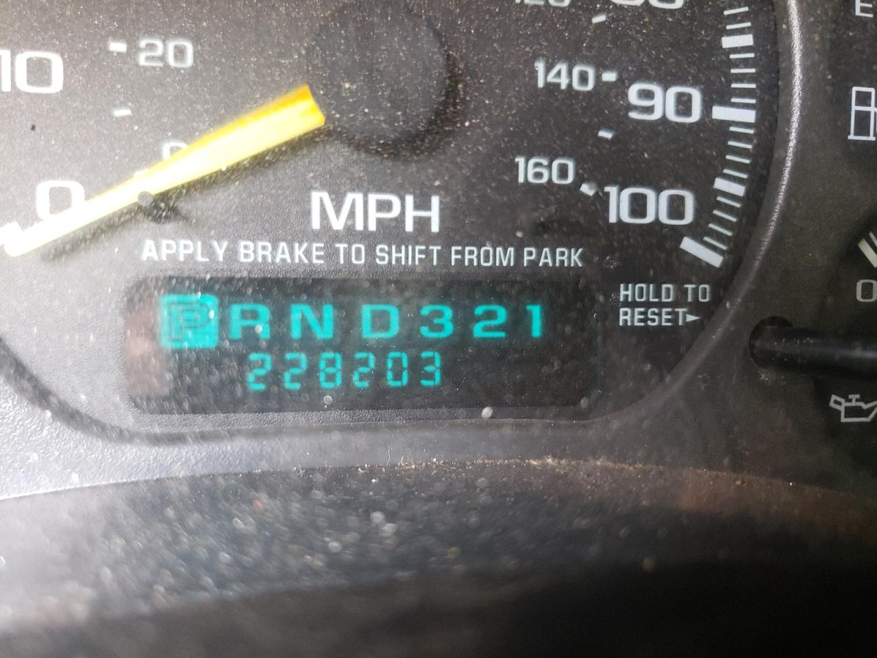 Photo 8 from auction – 2000 GMC NEW SIERRA with VIN 2GTEC19T1Y1396987