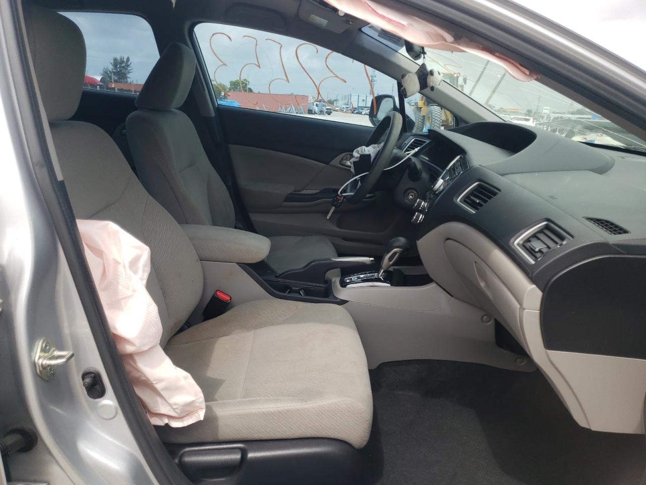 Фото 6 с аукциона – 2013 HONDA CIVIC LX с VIN 19XFB2F51DE088265