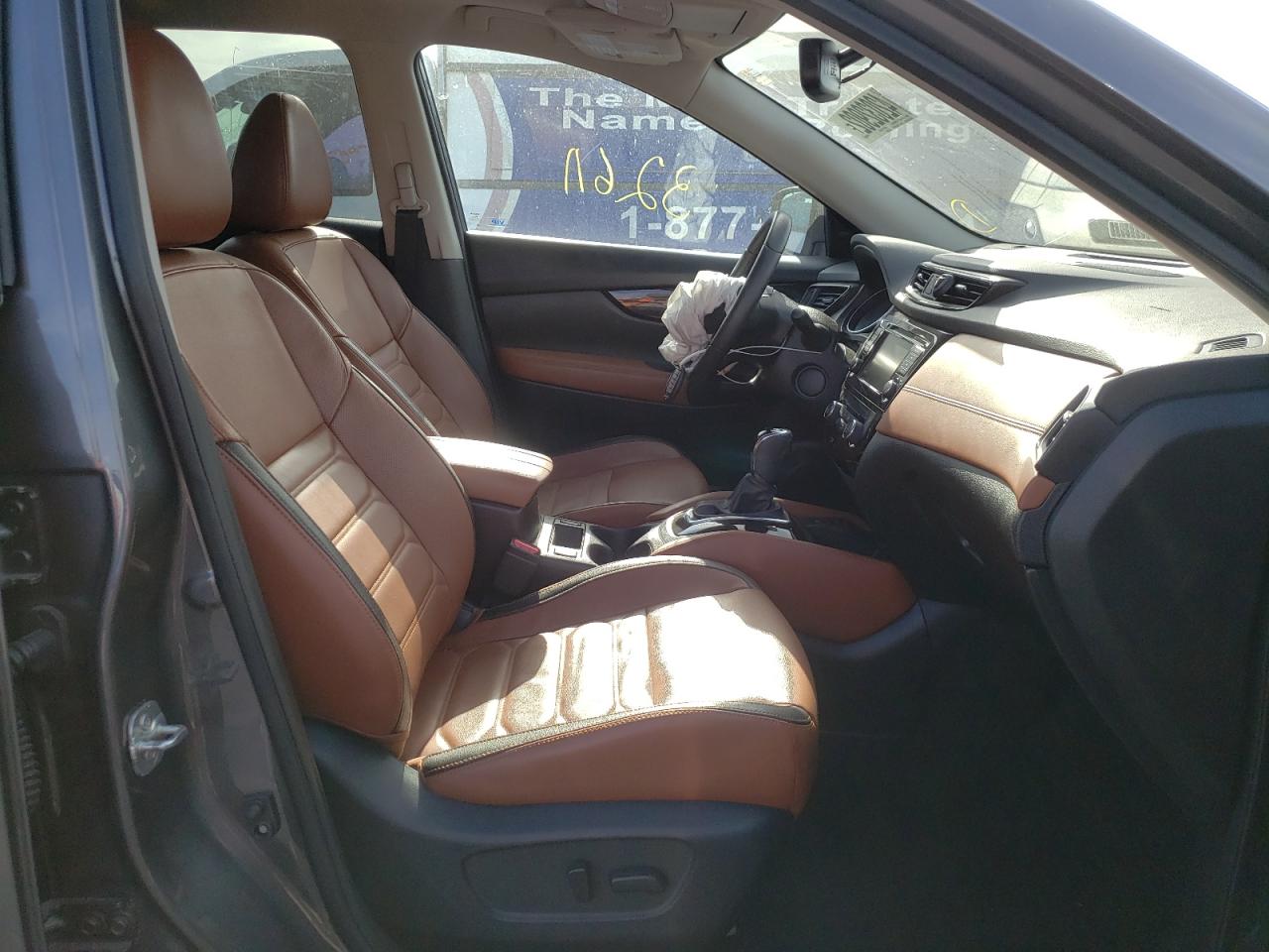 Photo 5 from auction – 2019 NISSAN ROGUE S with VIN 5N1AT2MT3KC700927