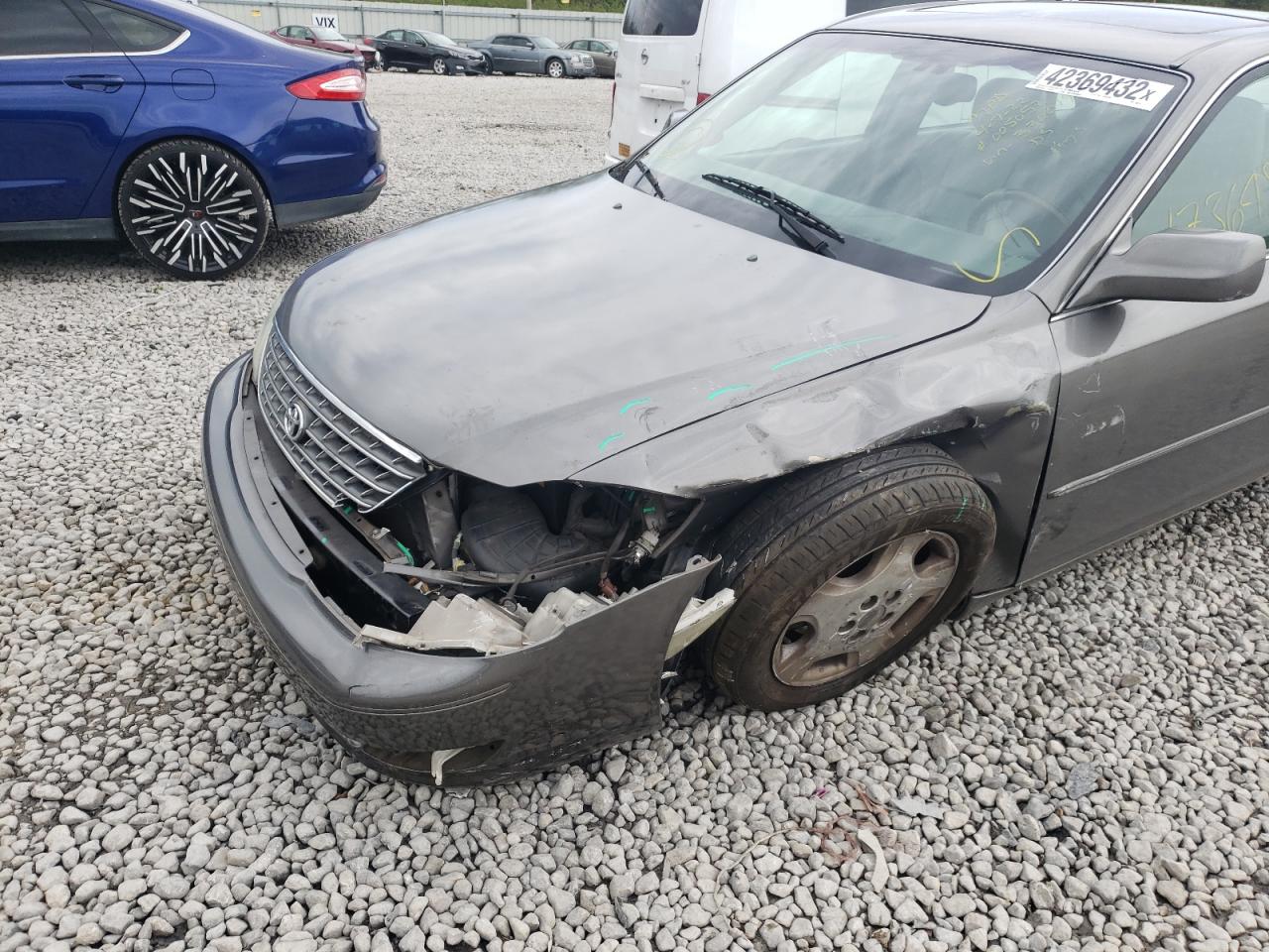 Photo 9 from auction – 2003 TOYOTA AVALON XL with VIN 4T1BF28B13U330019