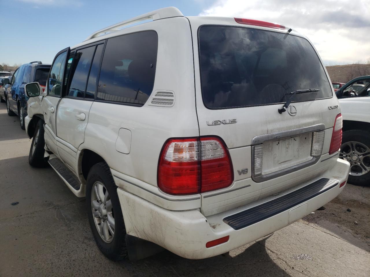 Photo 3 from auction – 2004 LEXUS LX 470 with VIN JTJHT00W943540057