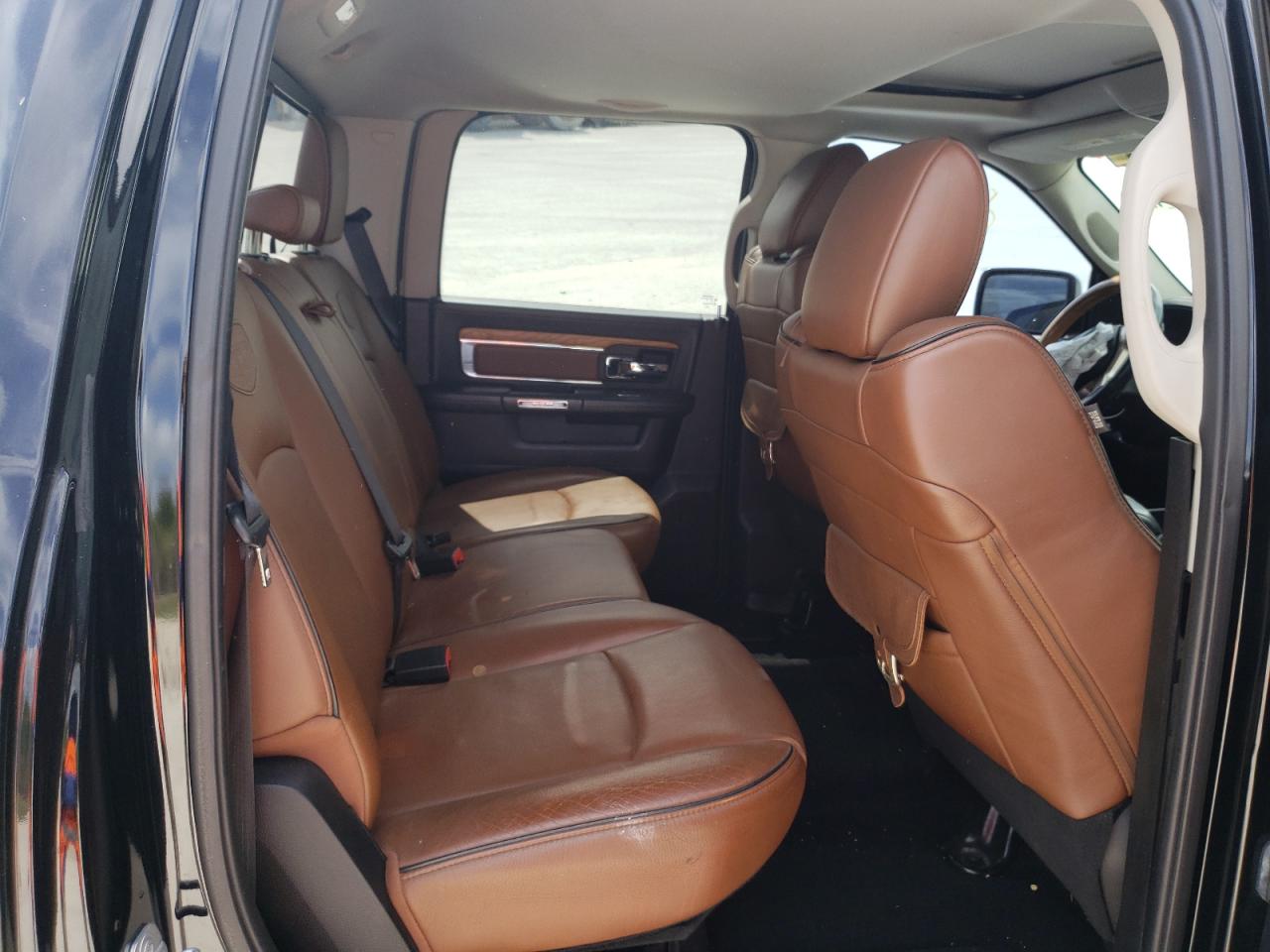 Photo 6 from auction – 2015 RAM 1500 LONGH with VIN 1C6RR6PT5FS530632