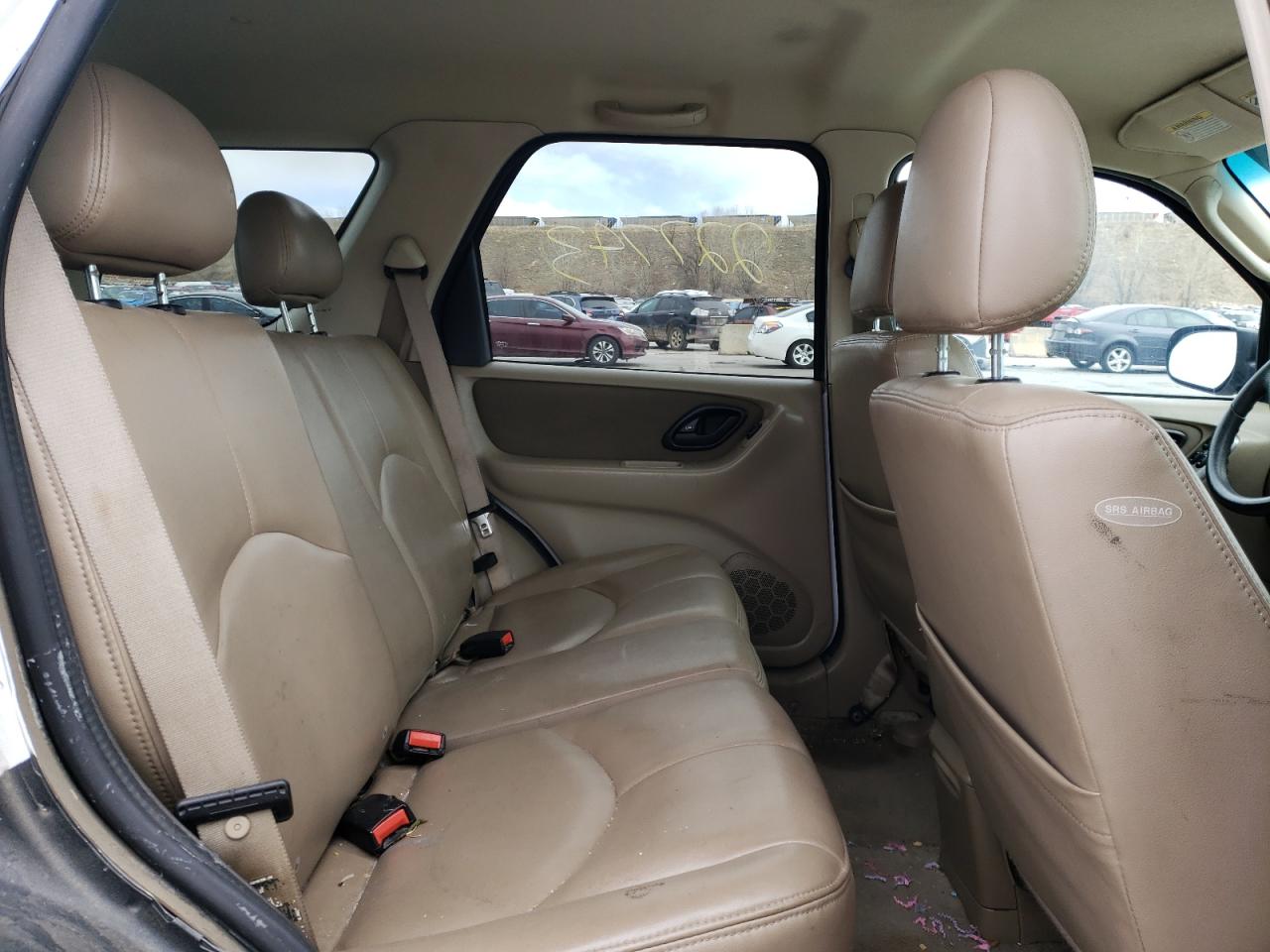 Photo 6 from auction – 2003 FORD ESCAPE XLT with VIN 1FMYU93113KB75393