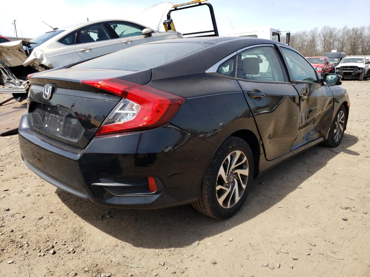 Photo 4 from auction – 2016 HONDA CIVIC EX with VIN 19XFC2F70GE243228
