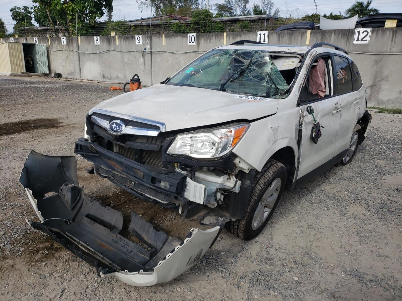 Photo 2 from auction – 2016 SUBARU FORESTER 2 with VIN JF2SJADC2GH460581