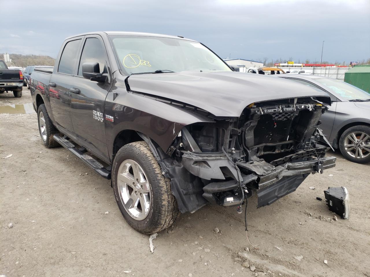 RAM 1500 ST 2017 with VIN 3C6RR7KT6HG689540 - Photo from auction
