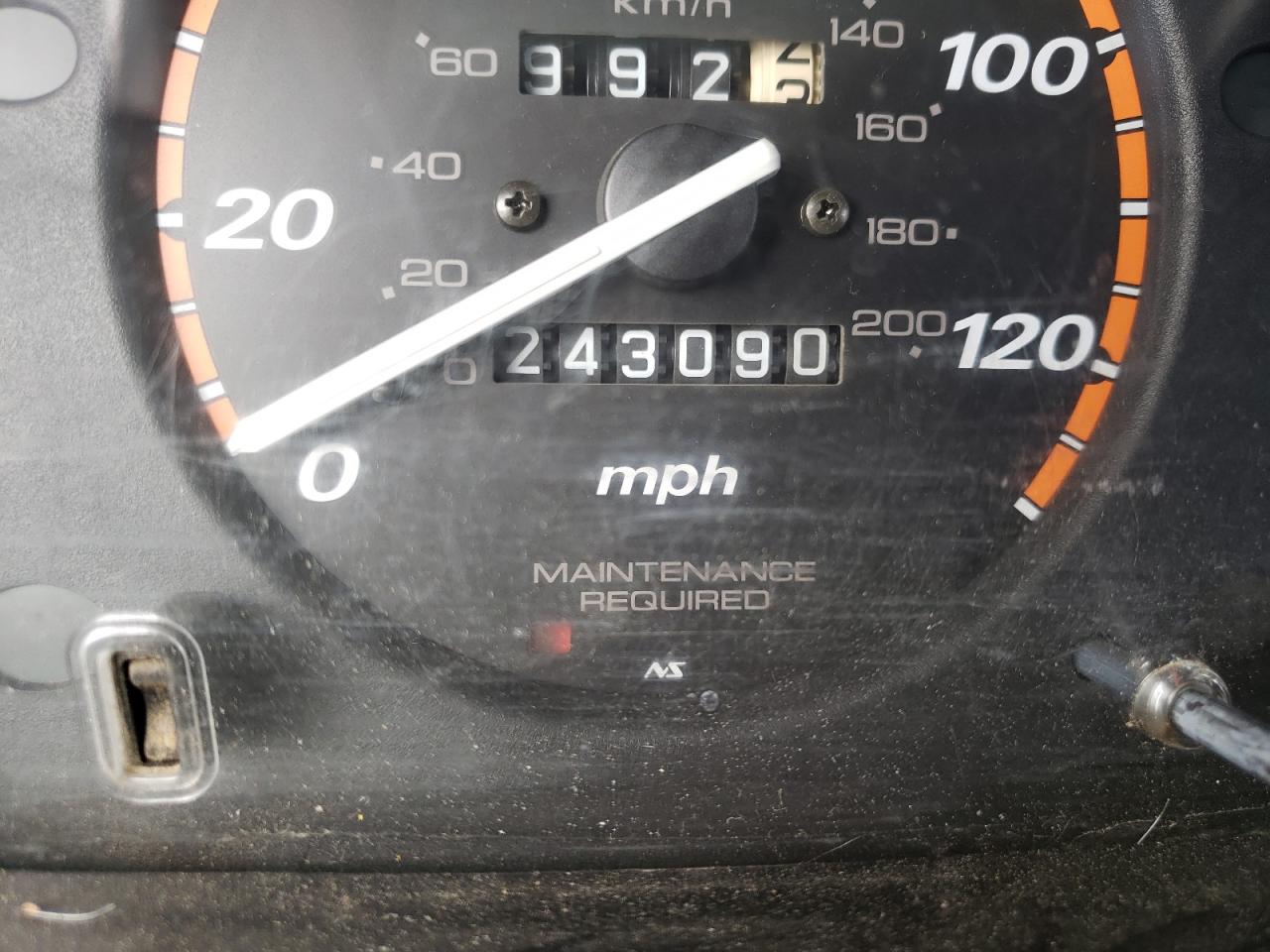 Photo 8 from auction – 1999 HONDA CR-V EX with VIN JHLRD1867XC057916