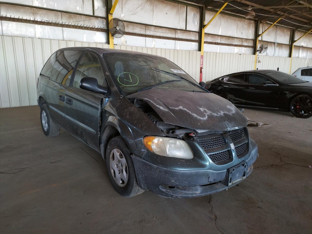 DODGE CARAVAN SE 2002 with VIN 1B4GP25B42B728098 - Photo from auction