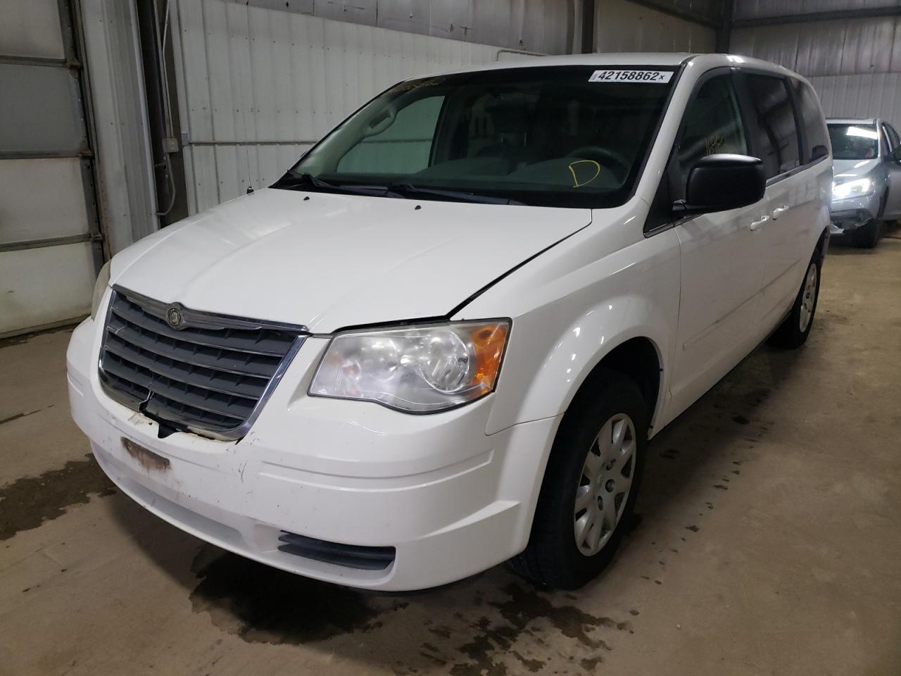 Photo 2 from auction – 2009 CHRYSLER TOWN & COU with VIN 2A8HR44E69R512086