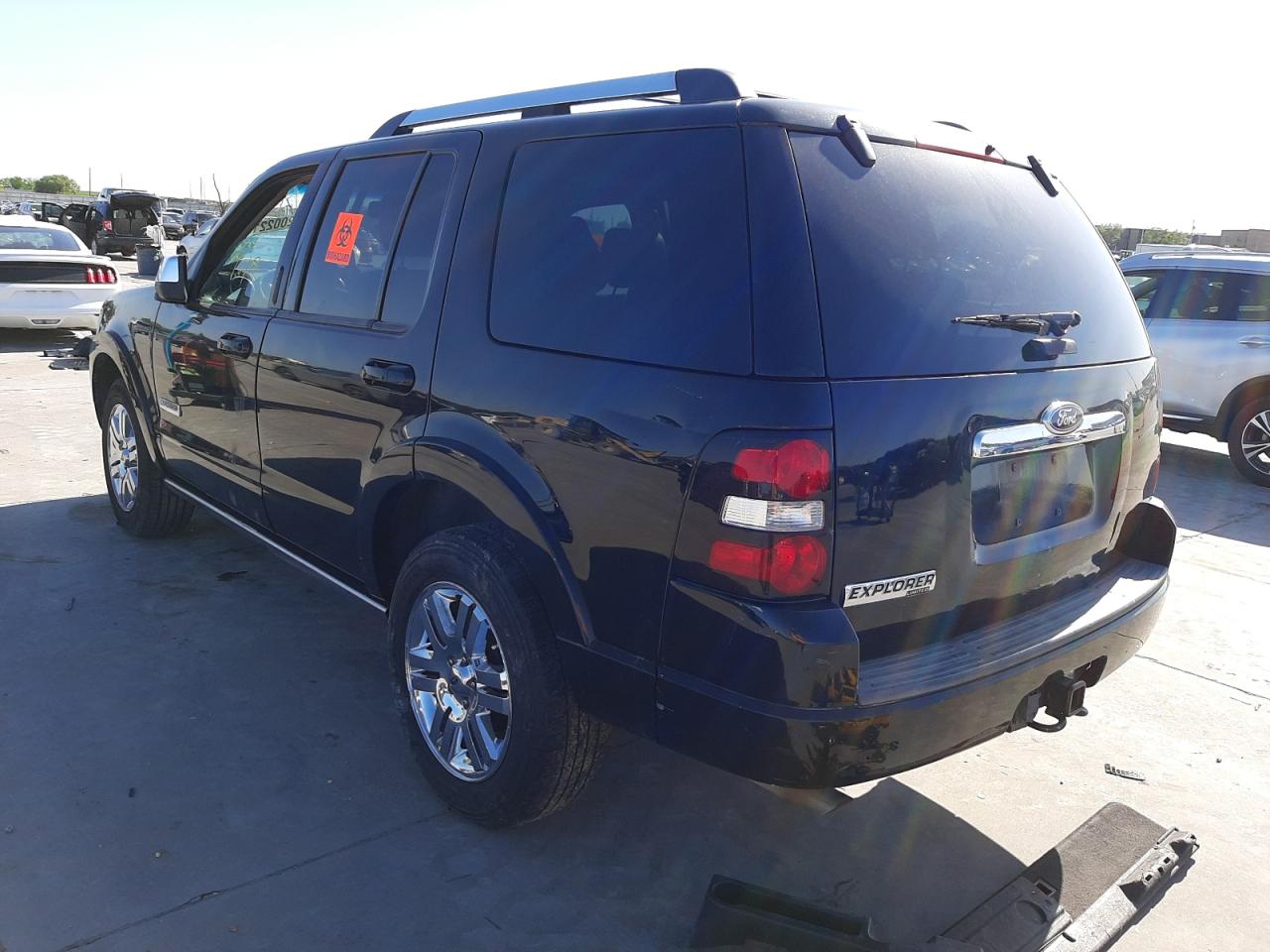 Photo 3 from auction – 2008 FORD EXPLORER L with VIN 1FMEU65EX8UA49112