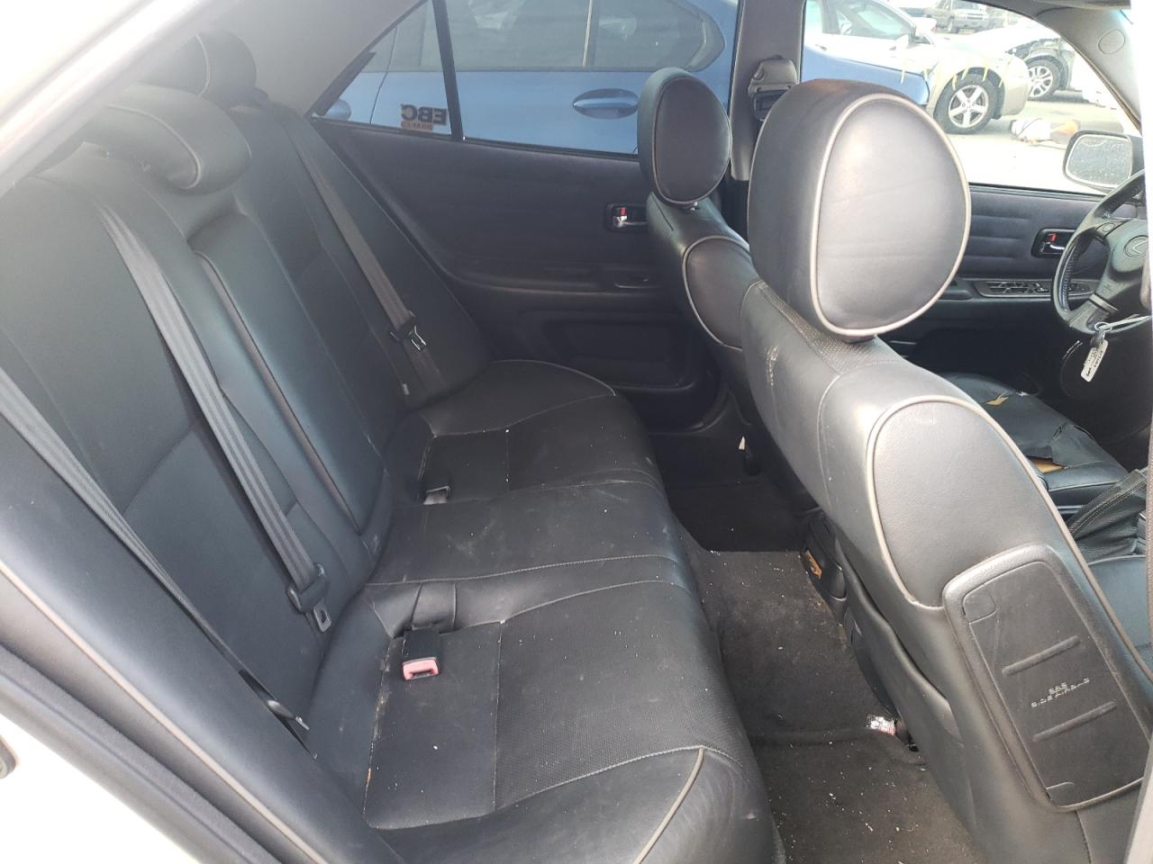 Photo 6 from auction – 2003 LEXUS IS 300 with VIN JTHBD192X30074195