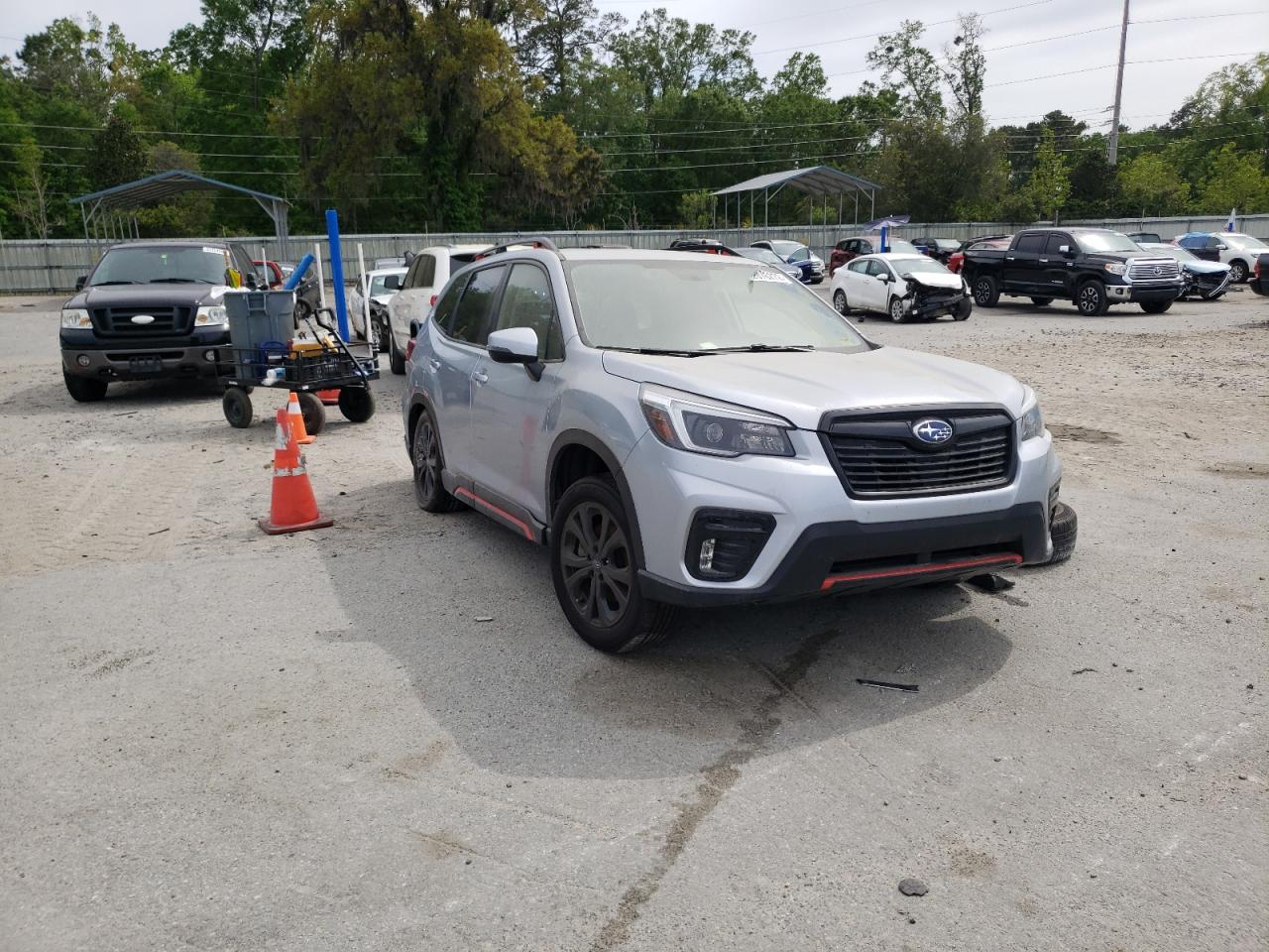 SUBARU FORESTER S 2021 مع رقم تعريف المركبة JF2SKARC2MH413861 - صورة من المزاد