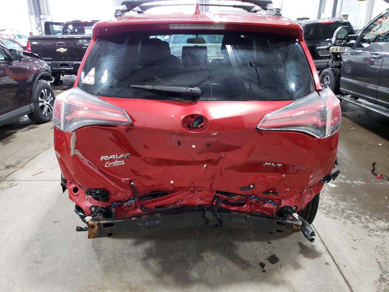 Photo 9 from auction – 2016 TOYOTA RAV4 XLE with VIN JTMWFREV6GJ062654