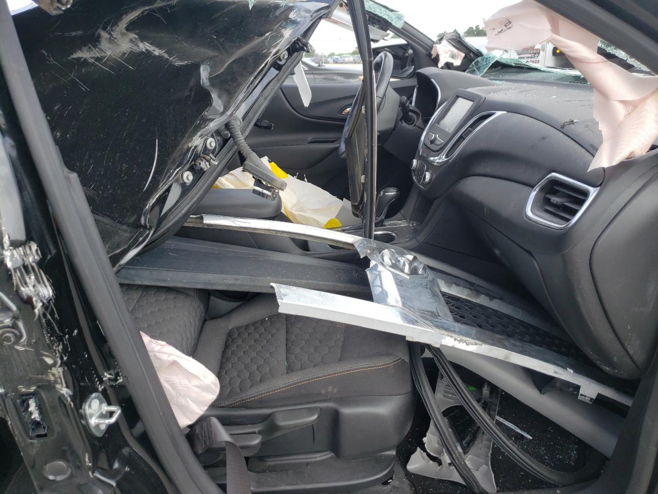 Photo 5 from auction – 2018 CHEVROLET EQUINOX LT with VIN 2GNAXJEV9J6115190