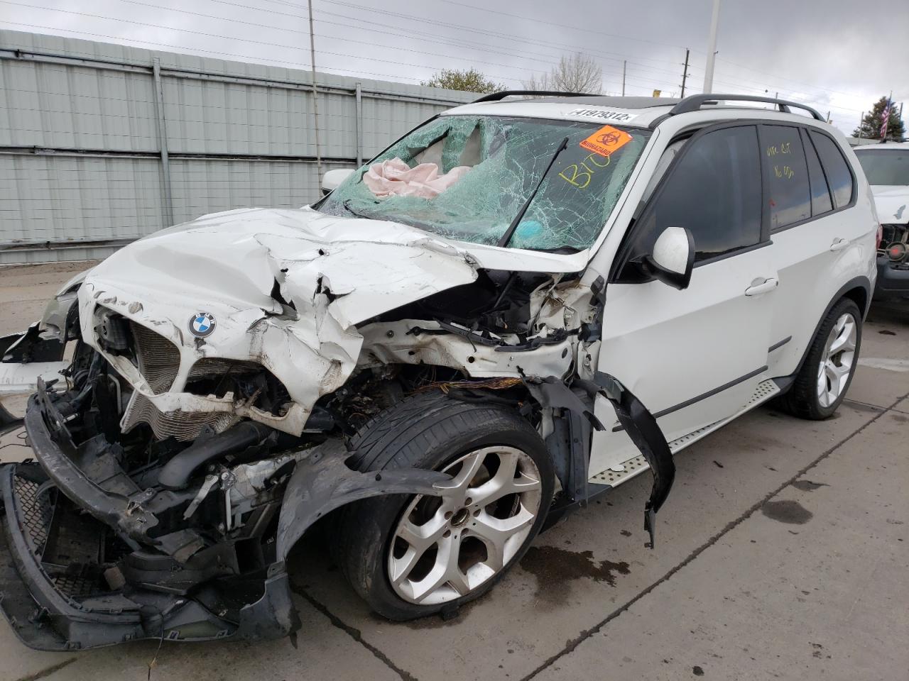 Photo 2 from auction – 2011 BMW X5 XDRIVE3 with VIN 5UXZV4C57BL410320