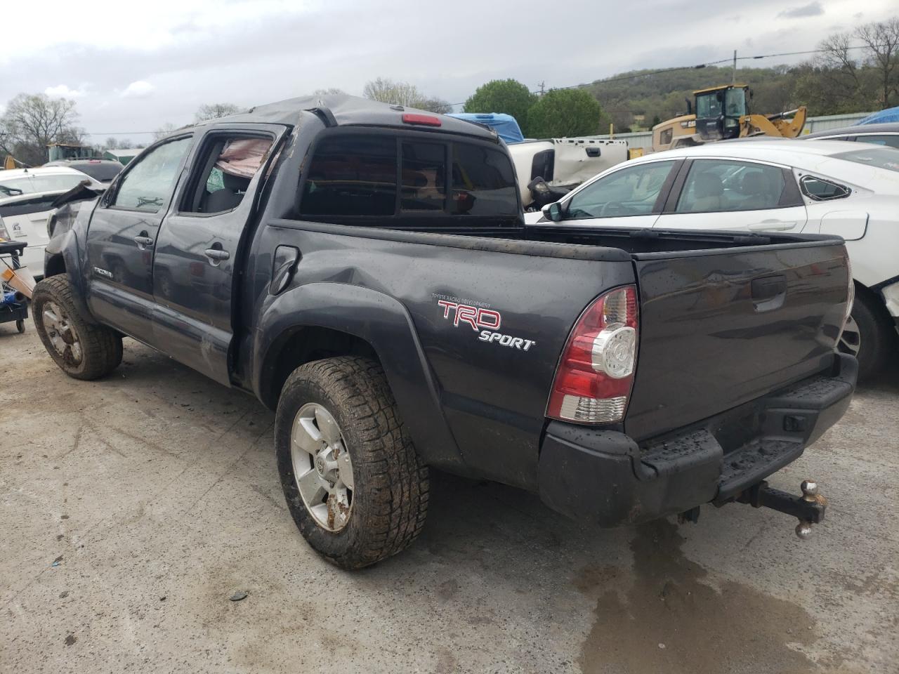 Photo 3 from auction – 2010 TOYOTA TACOMA DOU with VIN 3TMLU4EN5AM045561