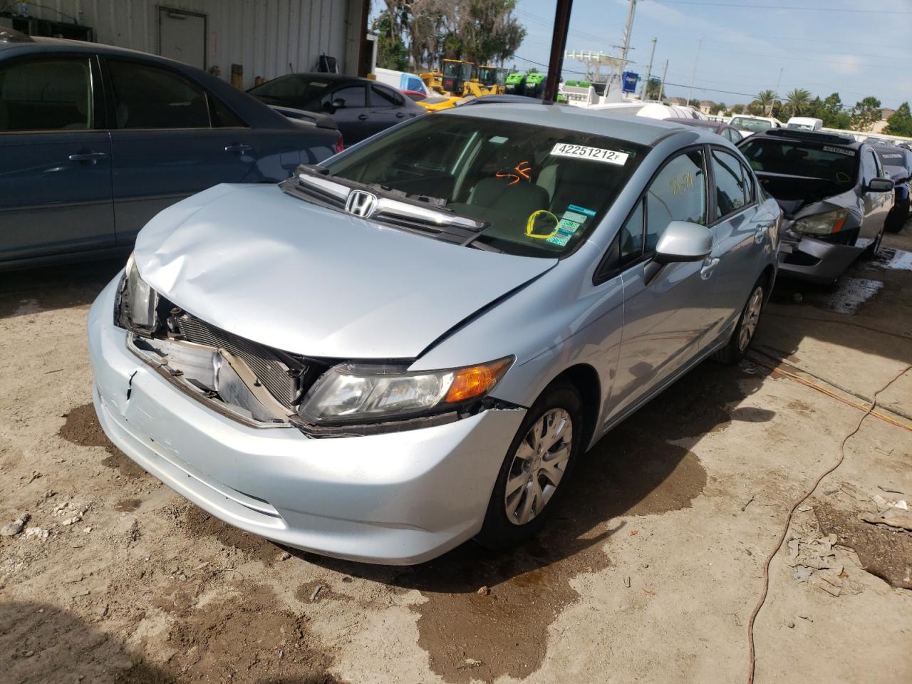 Photo 2 from auction – 2012 HONDA CIVIC LX with VIN 2HGFB2F5XCH598179