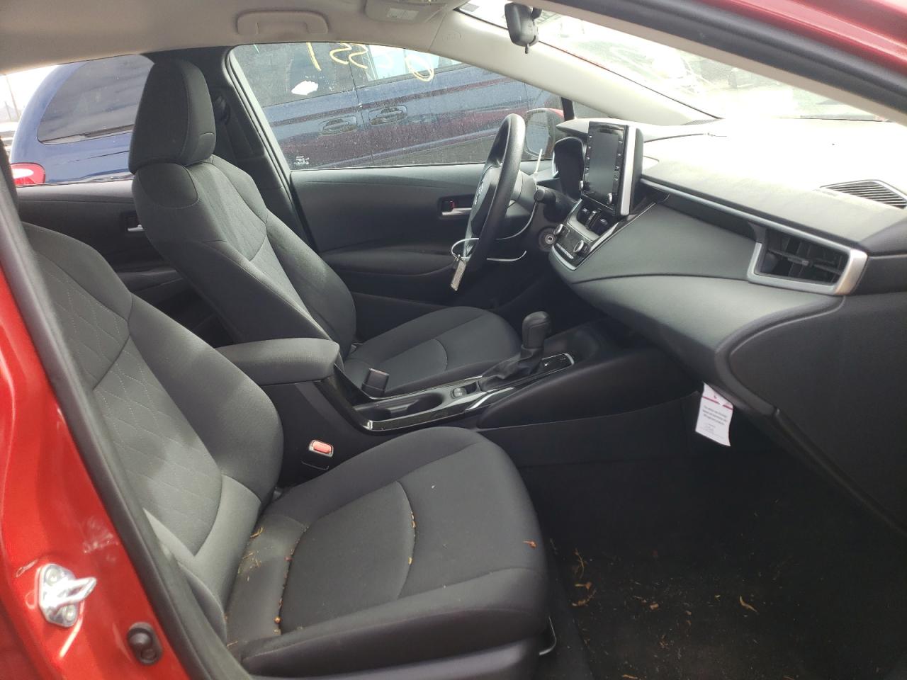 Photo 5 from auction – 2020 TOYOTA COROLLA LE with VIN 5YFEPRAE8LP108621