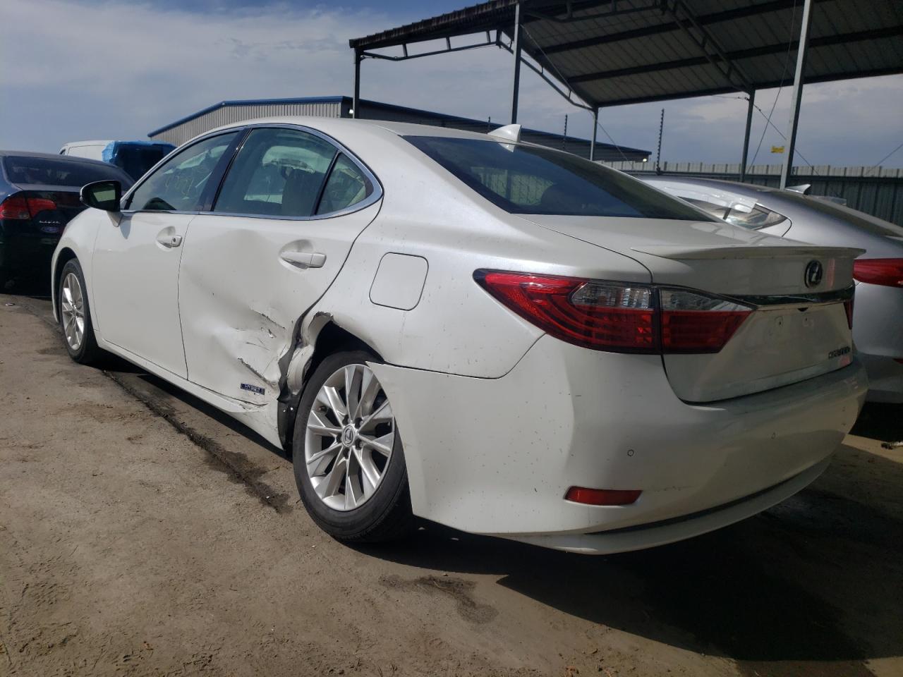 Photo 3 from auction – 2015 LEXUS ES 300H with VIN JTHBW1GG3F2087467
