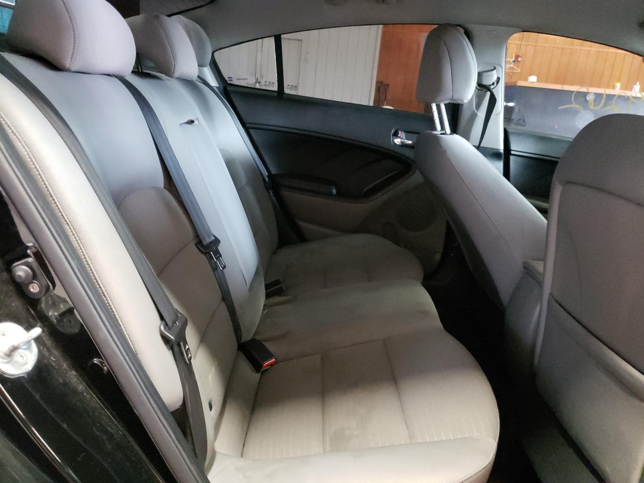 Photo 6 from auction – 2014 KIA FORTE LX with VIN KNAFX4A67E5171108
