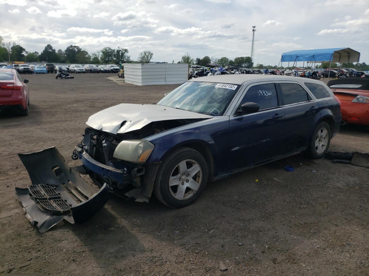 Photo 2 from auction – 2005 DODGE MAGNUM SXT with VIN 2D4FV48V65H112407