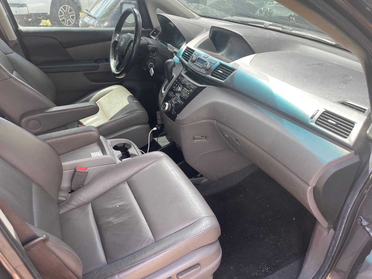 Photo 5 from auction – 2013 HONDA ODYSSEY EX with VIN 5FNRL5H66DB031572