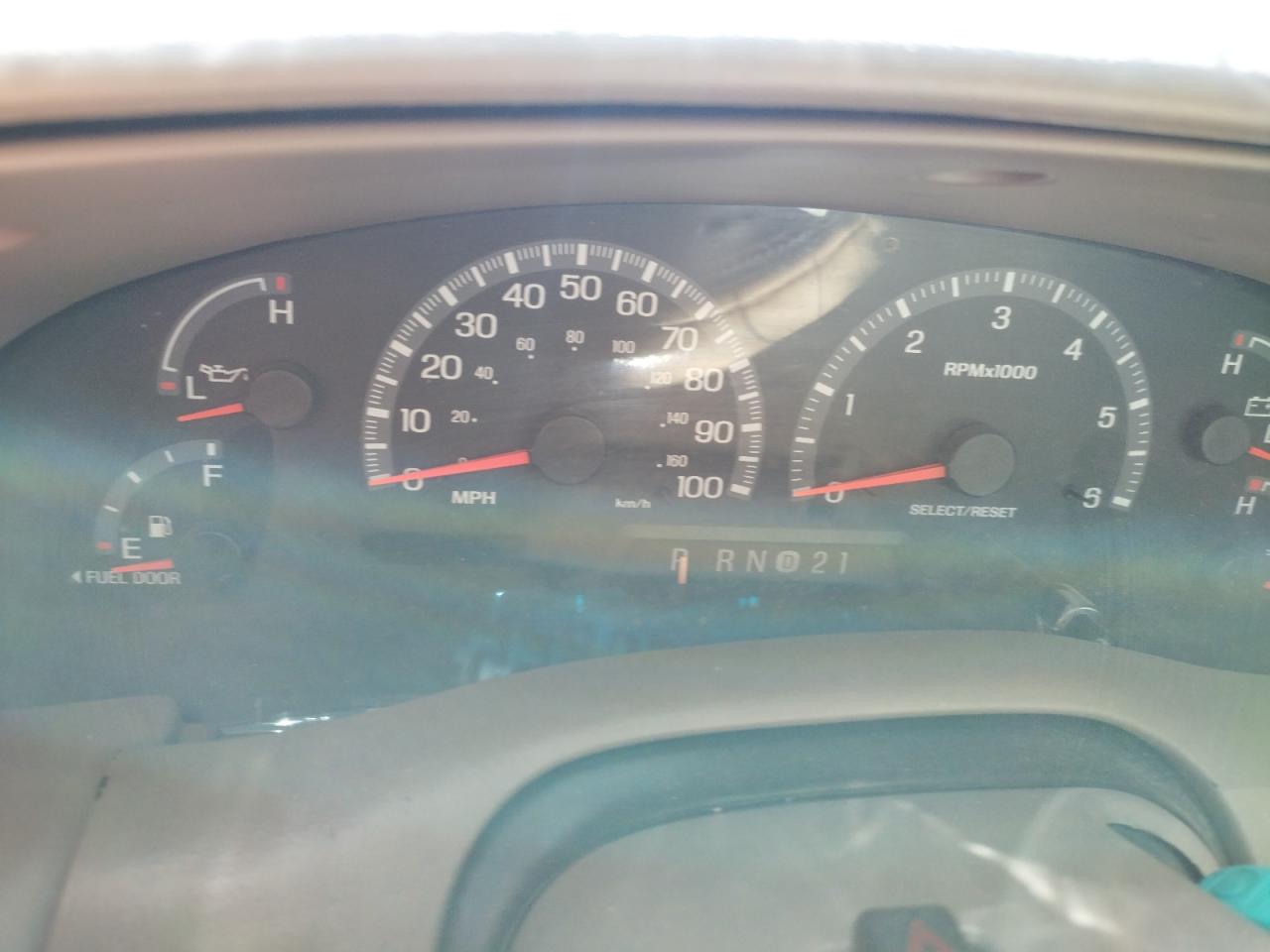 Photo 8 from auction – 2002 FORD EXPEDITION with VIN 1FMRU17L72LA74045