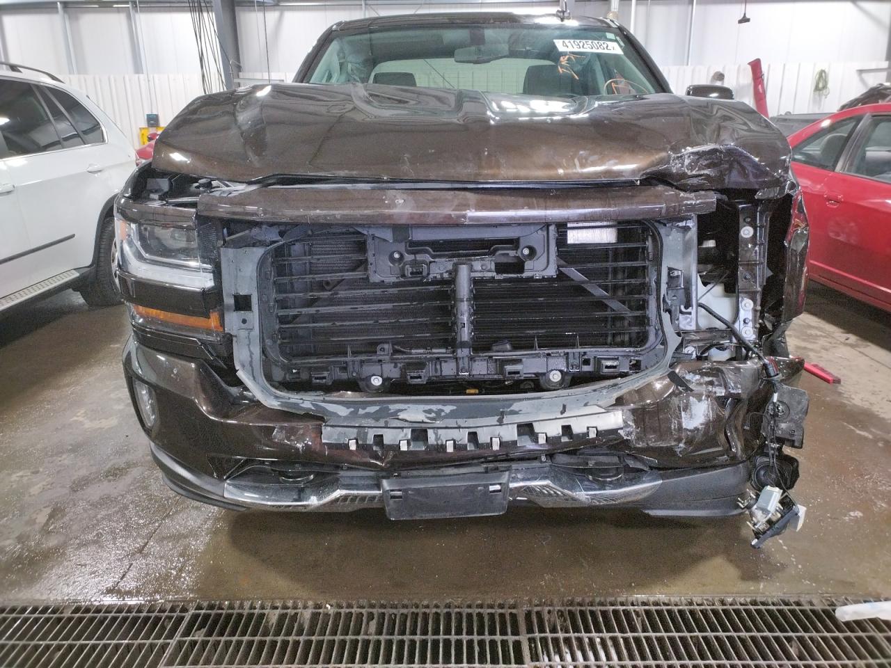 Photo 9 from auction – 2018 CHEVROLET SILVERADO with VIN 1GCVKREC7JZ192182