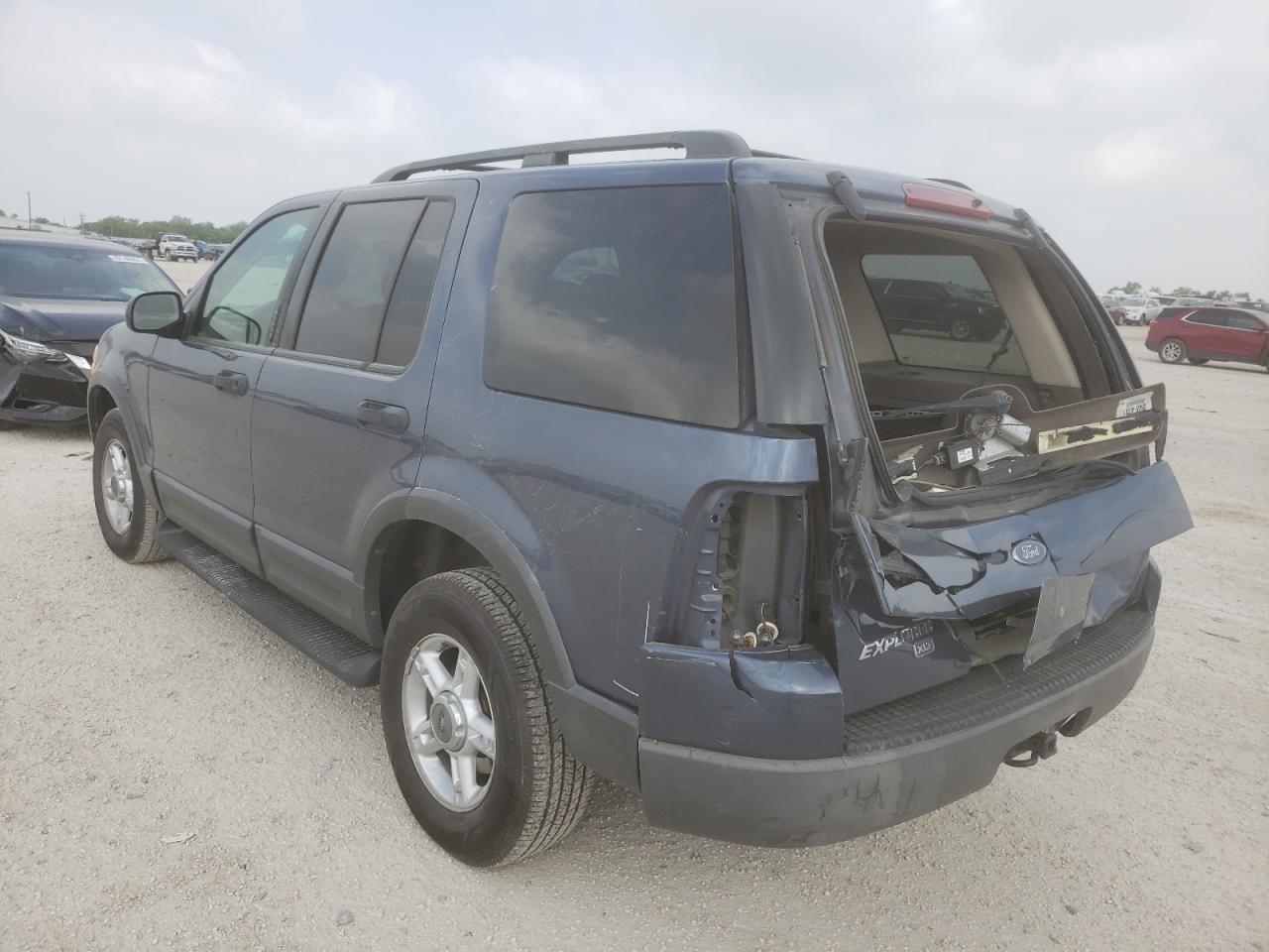 Photo 3 from auction – 2003 FORD EXPLORER X with VIN 1FMZU63K33ZA80417