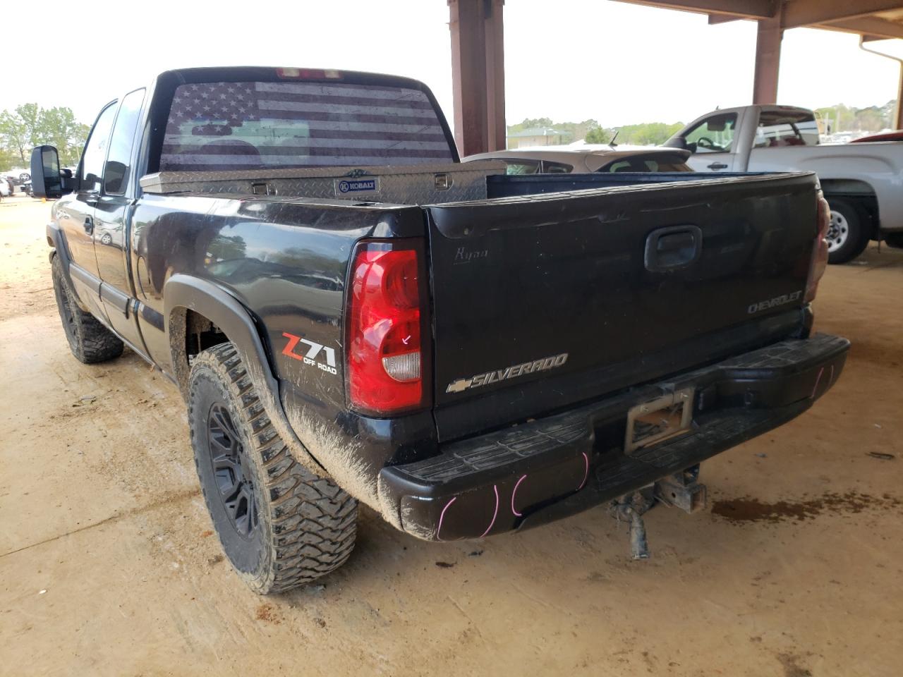 Photo 3 from auction – 2004 CHEVROLET SILVERADO with VIN 1GCEK19T74E138761