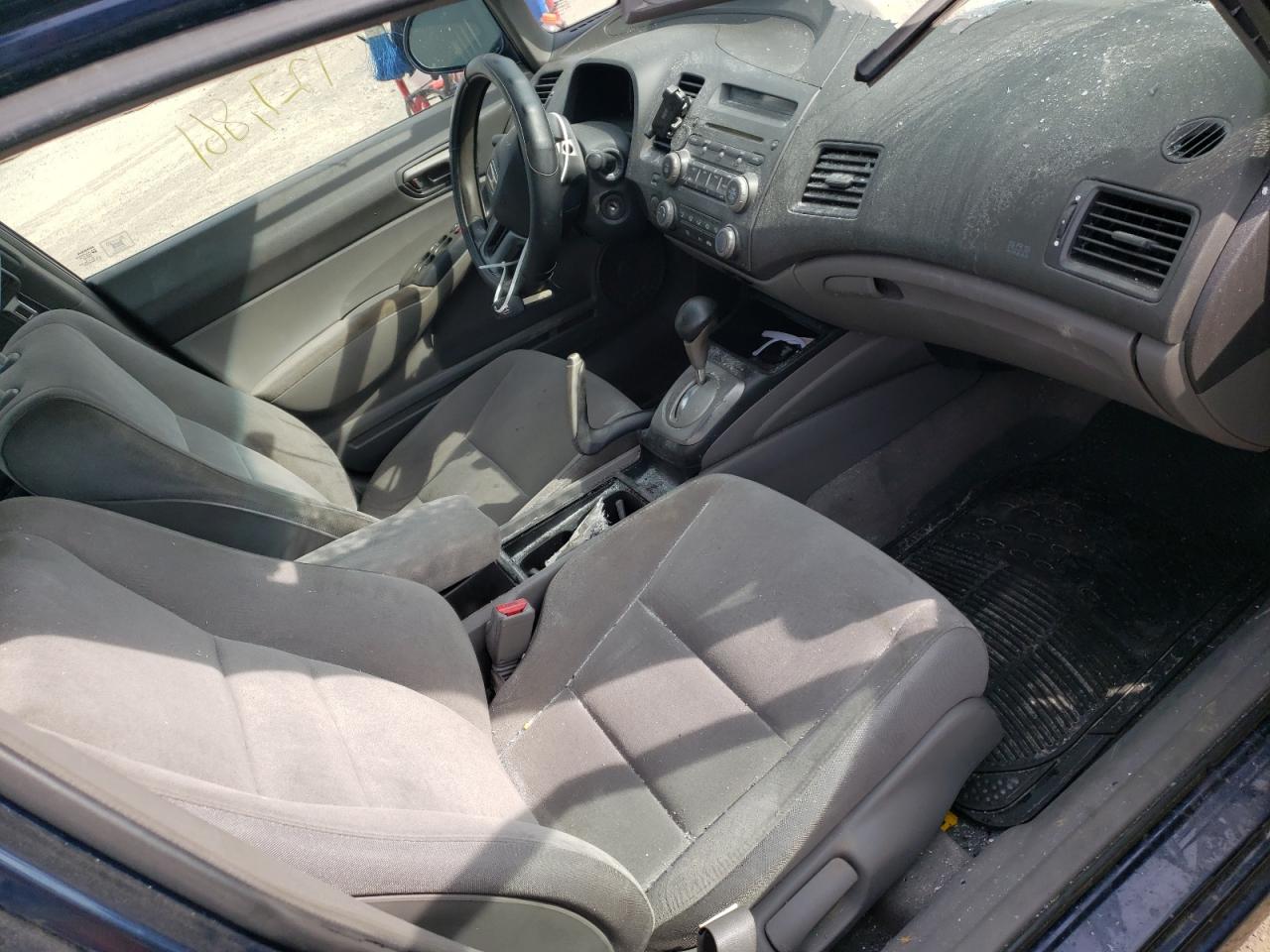 Photo 5 from auction – 2008 HONDA CIVIC LX with VIN 2HGFA16518H523598
