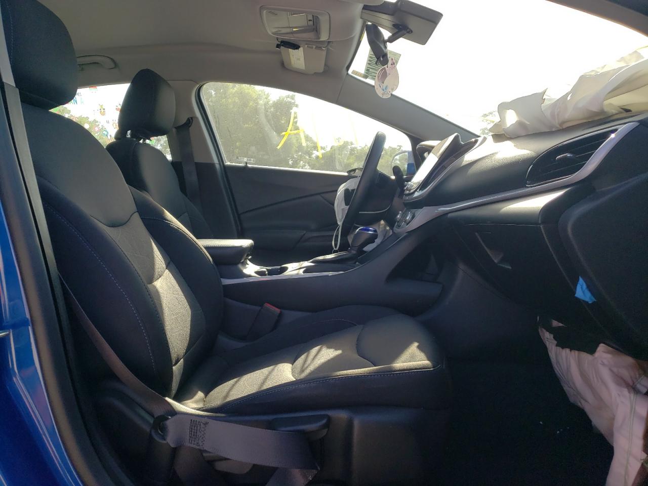 Photo 5 from auction – 2017 CHEVROLET VOLT LT with VIN 1G1RA6S53HU109534