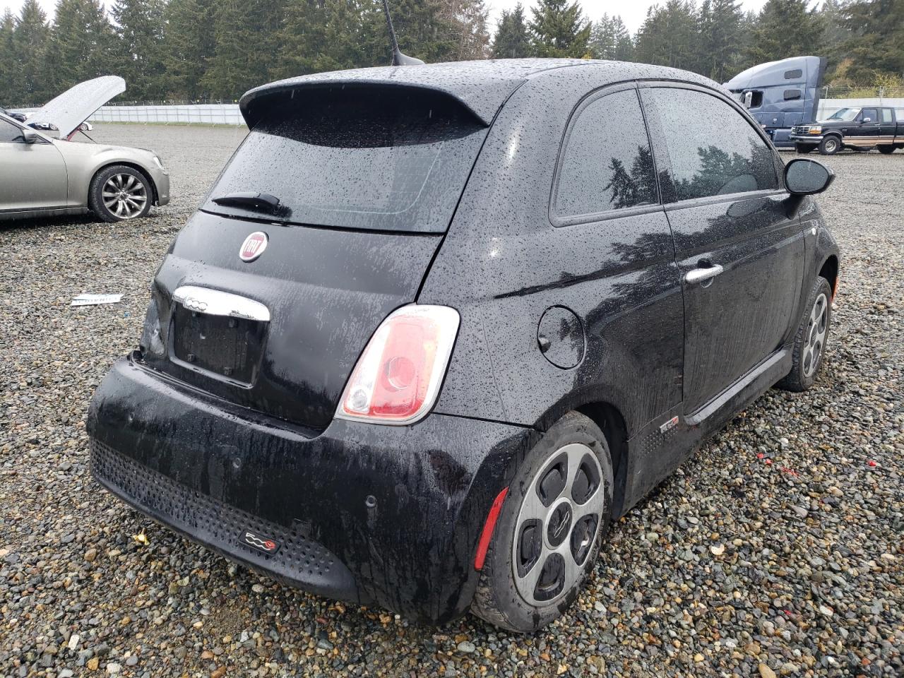 Photo 4 from auction – 2017 FIAT 500 ELECTR with VIN 3C3CFFGE1HT575677