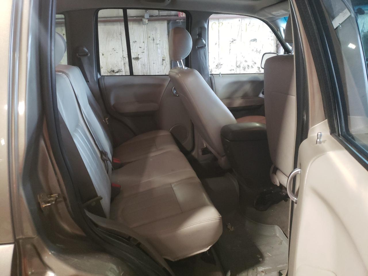Photo 6 from auction – 2005 JEEP LIBERTY with VIN 1J4GL58K35W626777